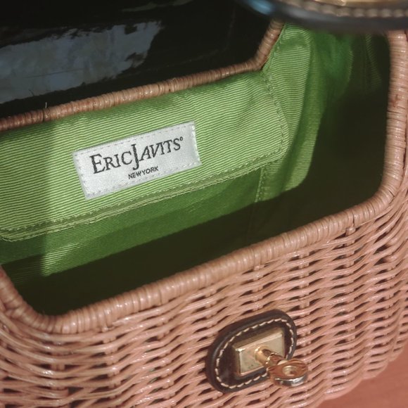 Eric Javits Embossed-Trimmed Wicker Handle Bag * Preowned * - Picture 3 of 13